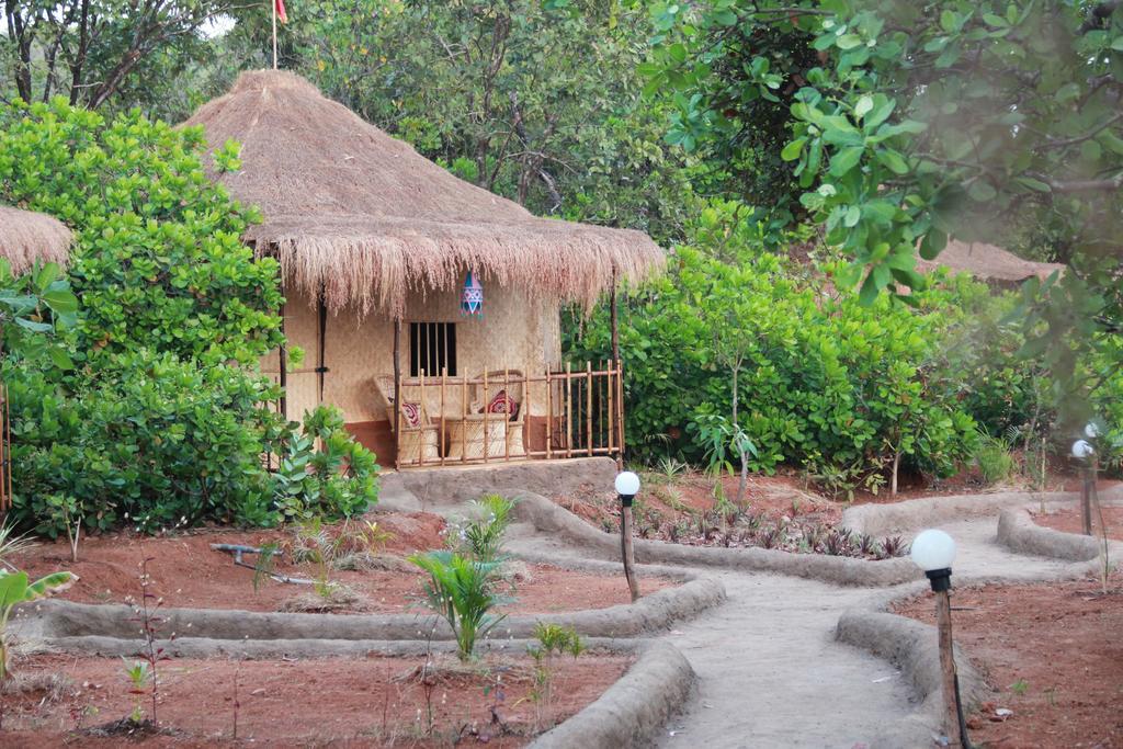Hotel Banyan Tree Yoga à Mandrem Extérieur photo