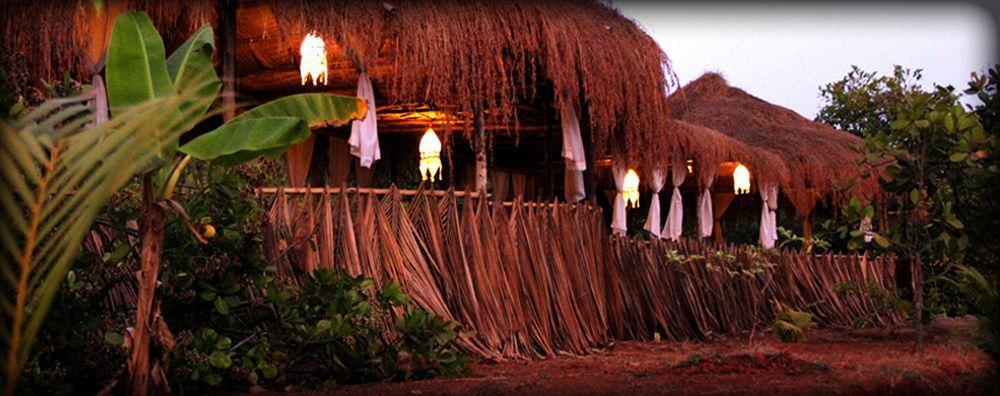 Hotel Banyan Tree Yoga à Mandrem Extérieur photo